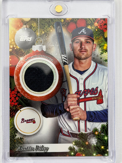 2025 Topps Holiday Player relics - Austin Riley Relic #PA-AR